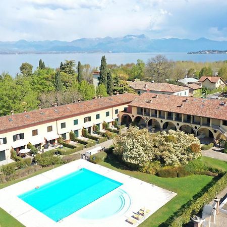 Dolce Blu Sirmione Apartment Rivoltella del Garda Exterior foto