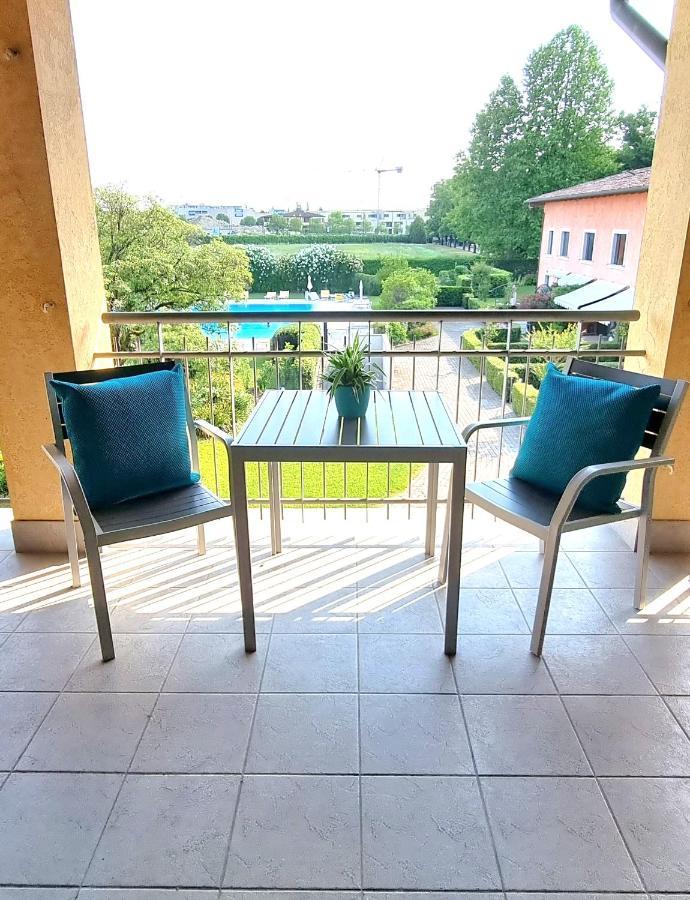 Dolce Blu Sirmione Apartment Rivoltella del Garda Exterior foto